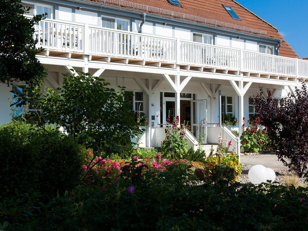 Отель Haus Am Meer Аренсхоп Экстерьер фото